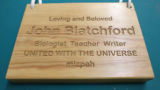 picture of engraved wooden memorial plaque